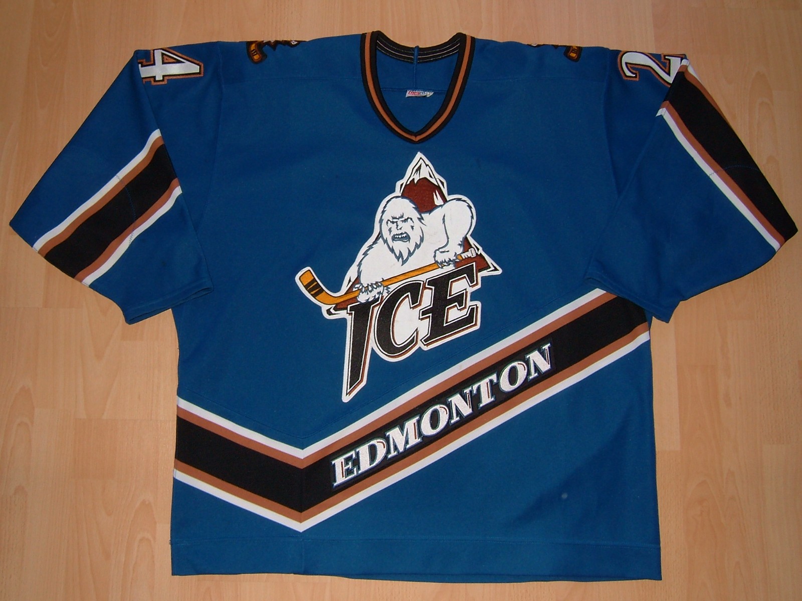 Wenatchee Wild 1996-97 Jerseys