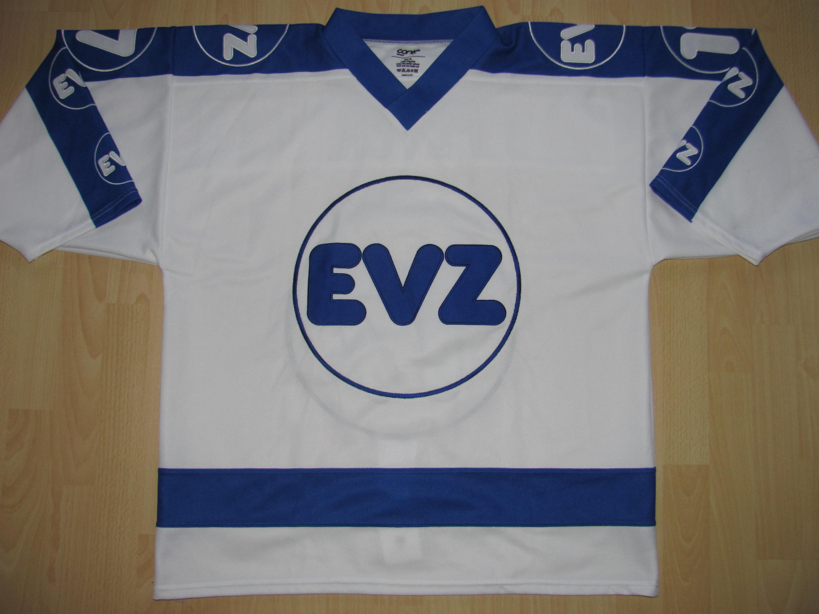 Retro E.v. Sign EV Zug 2016-17 Retro Jersey - Hockey Jersey Archive